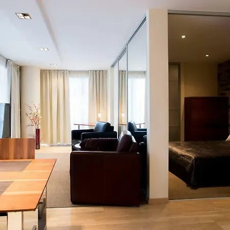 Apartment Old Modern