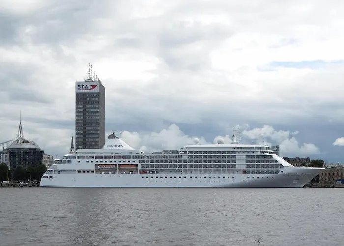 Old Modern Апартаменты