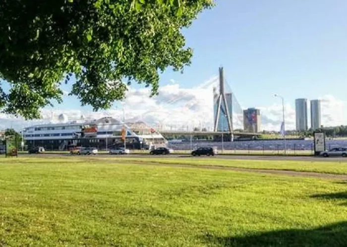 Old Modern Апартаменты